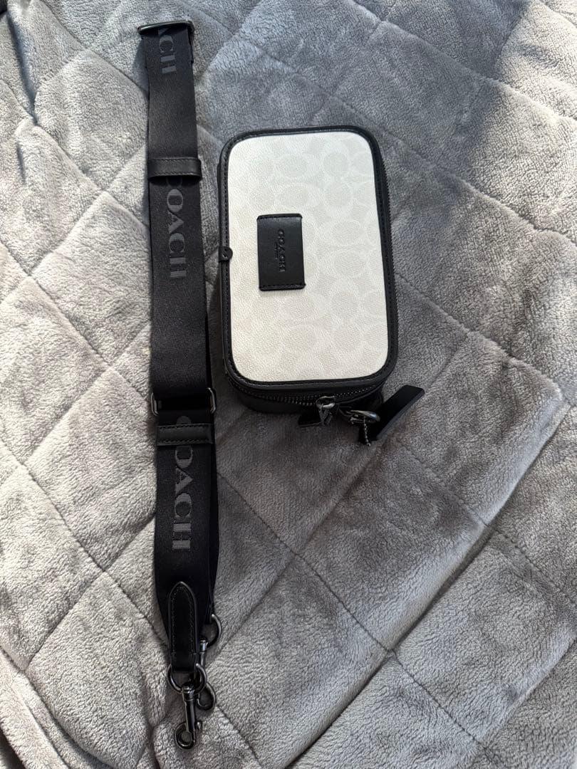 COACH ミニショルダーバッグ ホワイト/ブラック