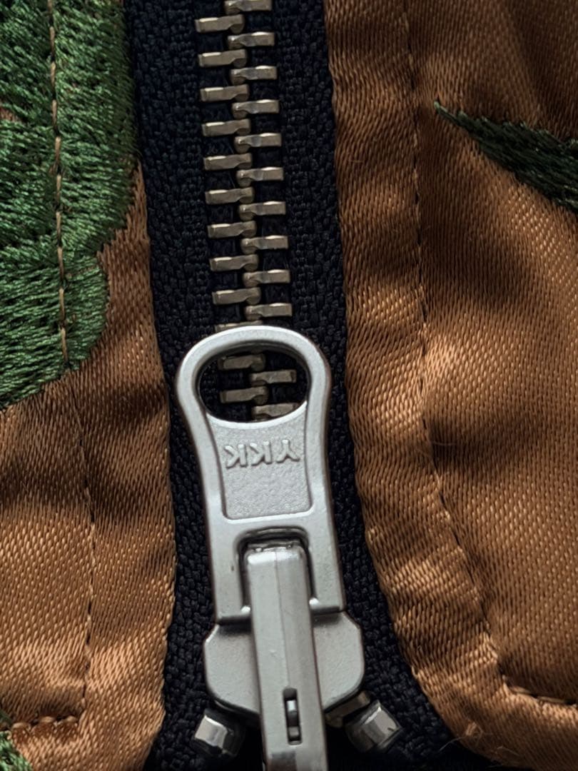 美品 ２面用 絡繰魂 虎 桜 日本限定 スカジャン vintage レーヨン