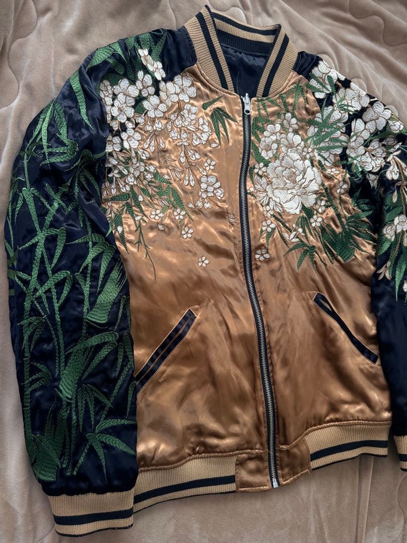 美品 ２面用 絡繰魂 虎 桜 日本限定 スカジャン vintage レーヨン