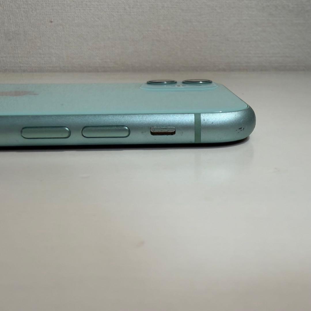 Apple iPhone 11 ミントグリーン 128GB ひび割れあり