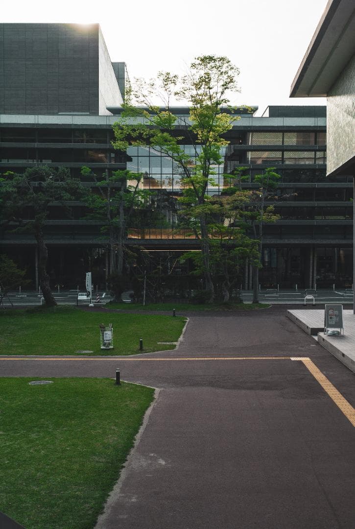 ライカ M8 + レンズ2本 + 純正アクセサリー多数