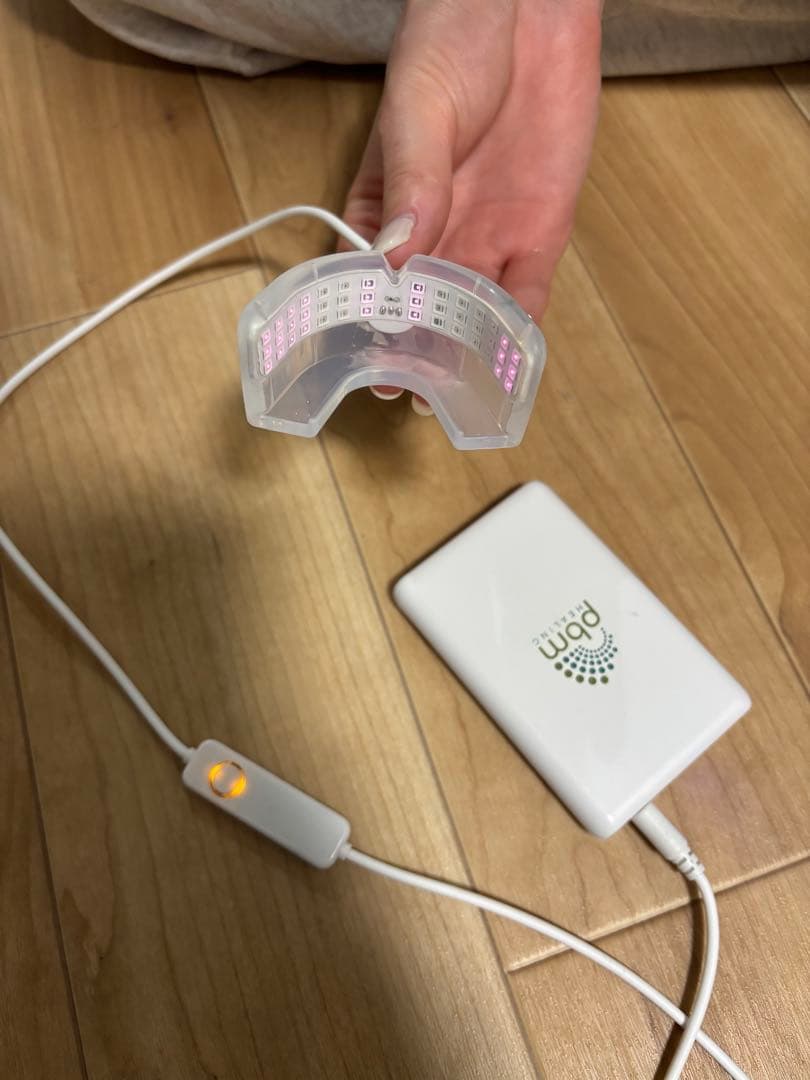 ※使用者20代女性　pbm healing 光加速装置　定価10万円　歯科矯正