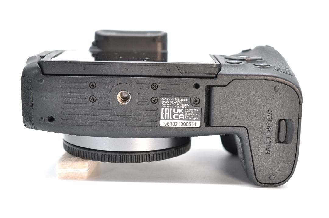 Canon EOS RP ミラーレスカメラ 本体 64GbSDXCカード付き