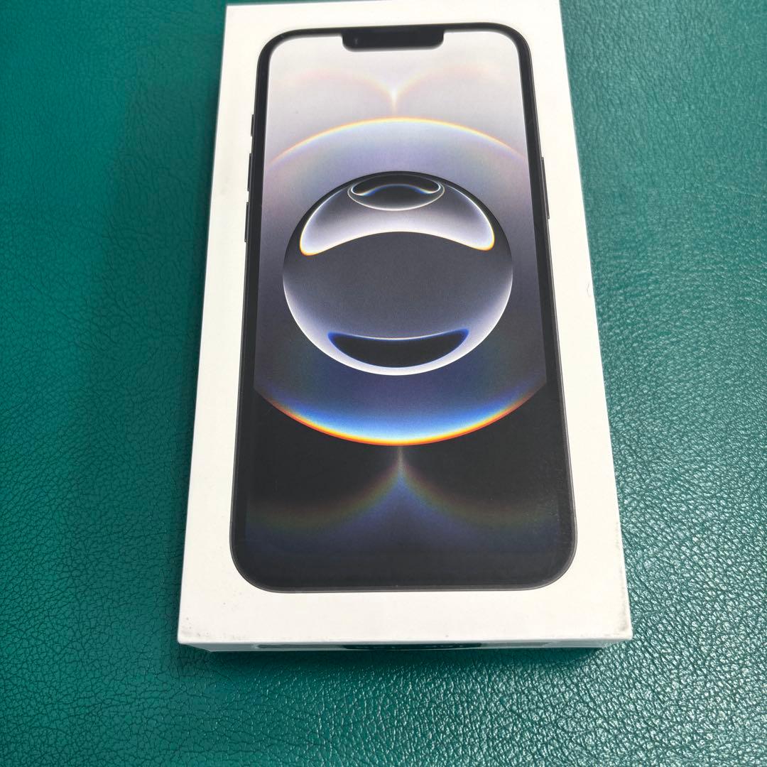 iPhone 16e black 未開封　一括払い済み