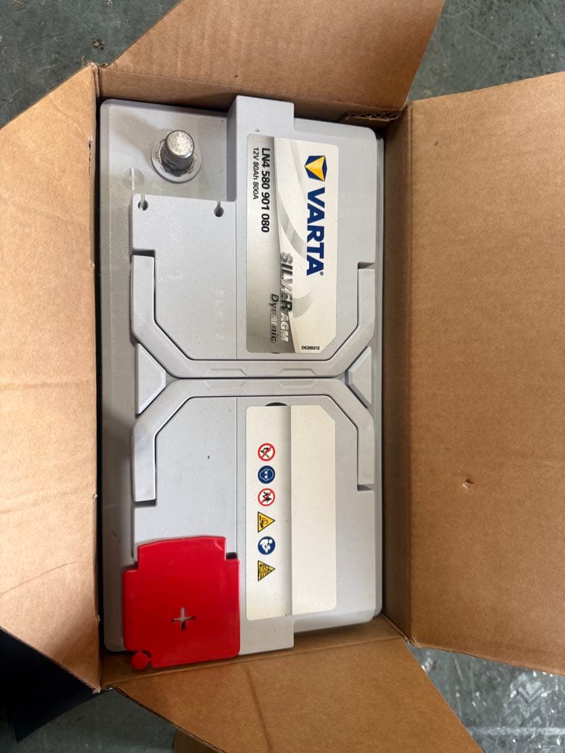 新品未使用VARTA Silver Dynamic AGM 80Ah LN4
