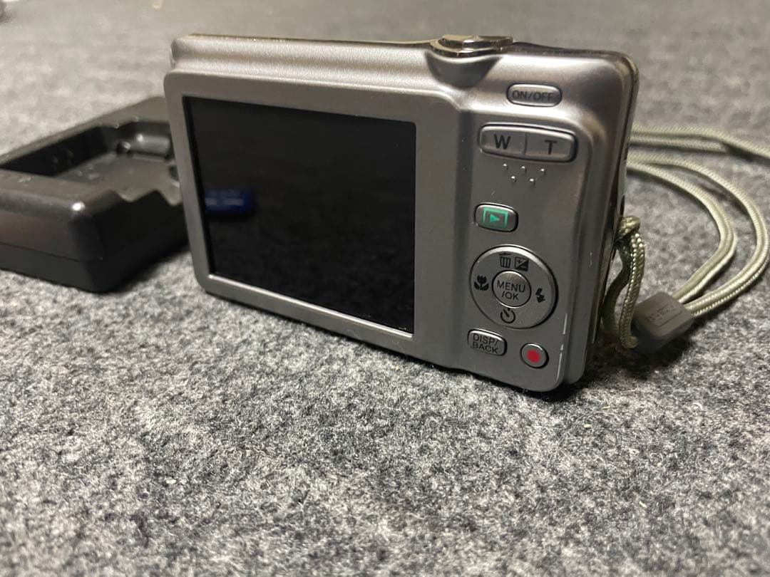【美品】FUJIFILM FINEPIX JX550 シルバー　動作確認済