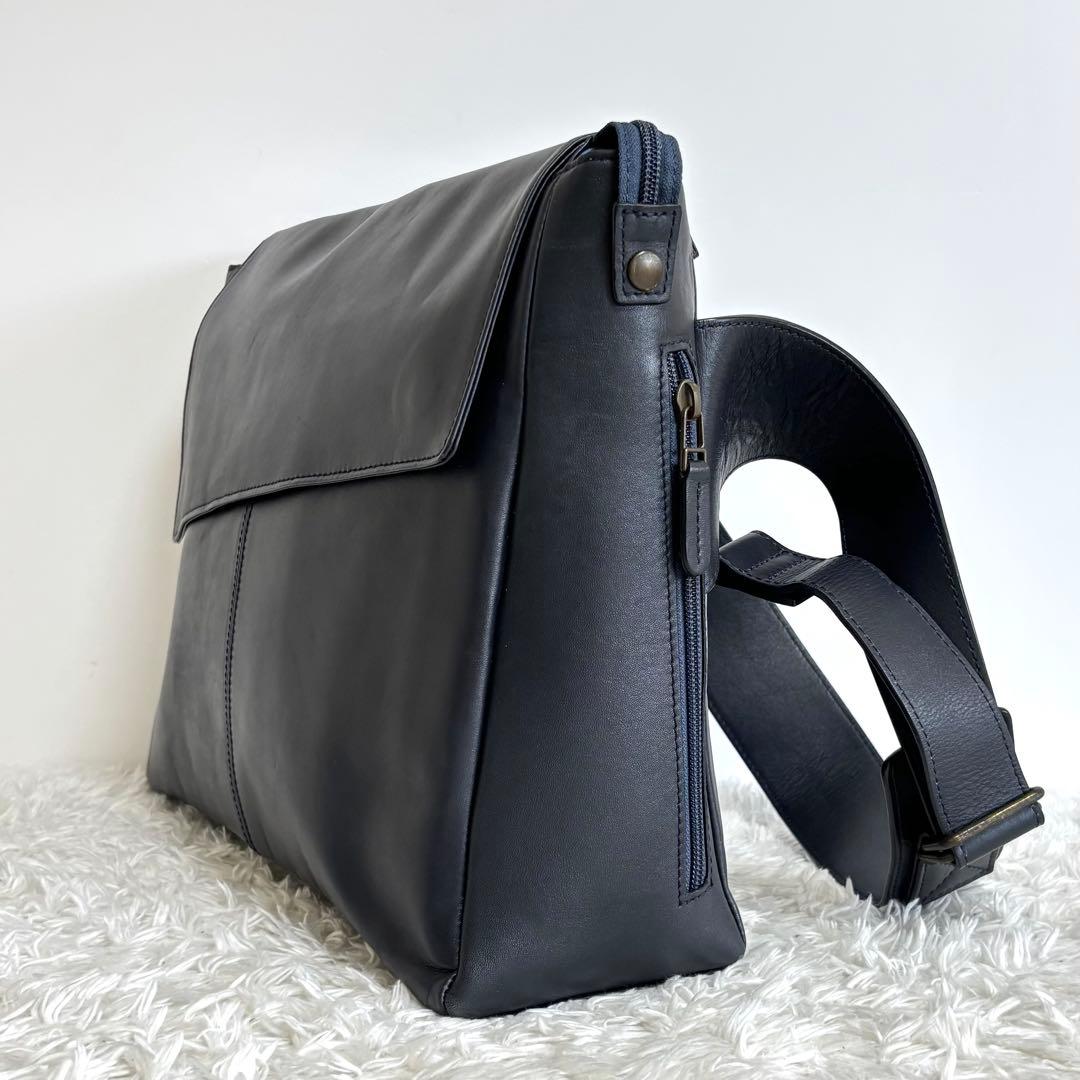 【極美品】 マザーハウス ザダン メッセンジャーバッグ クロスボディ ネイビー