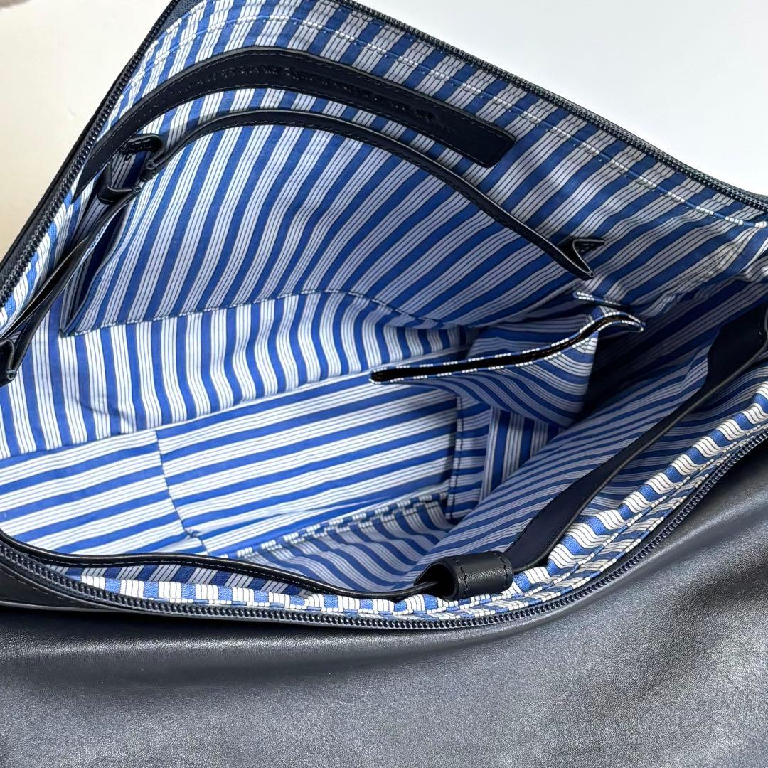 【極美品】 マザーハウス ザダン メッセンジャーバッグ クロスボディ ネイビー