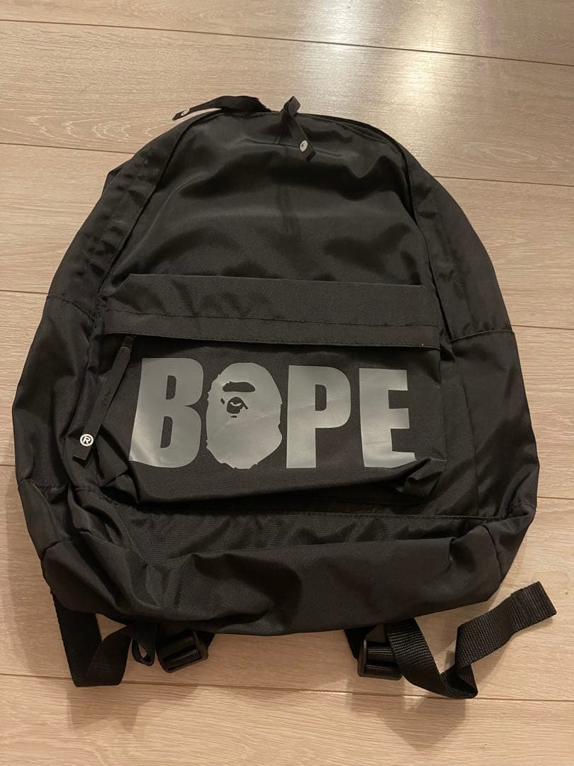 A BATHING APE キッズリュック　新品未使用