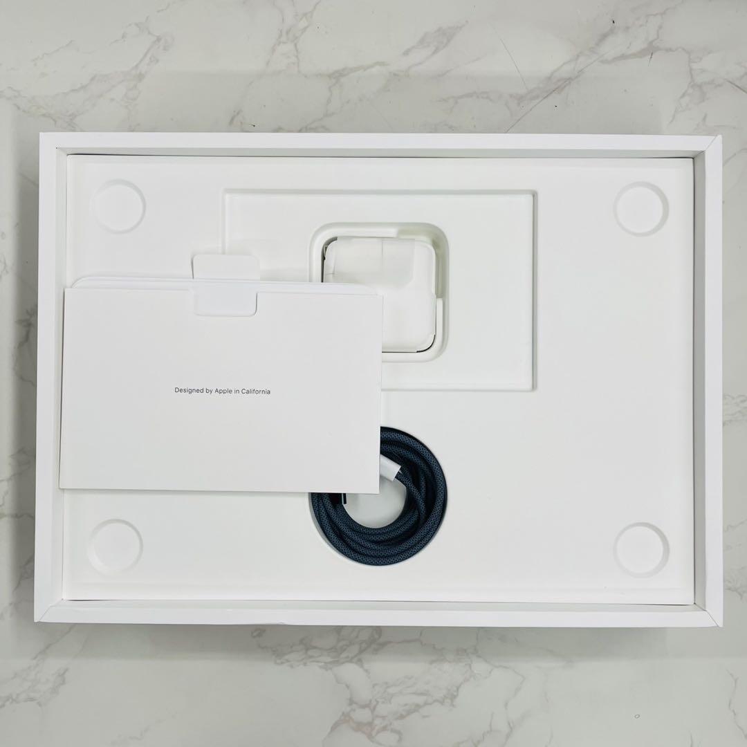 MacBook Air 2022 13インチ M2 8GB 256GB