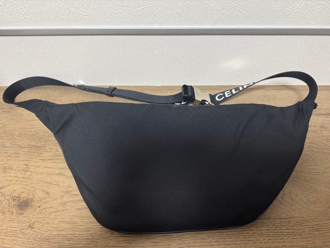 CELINE ボディバック