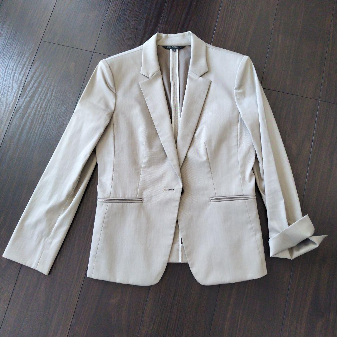 23区 シルバーグレースーツ