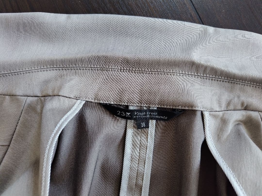 23区 シルバーグレースーツ