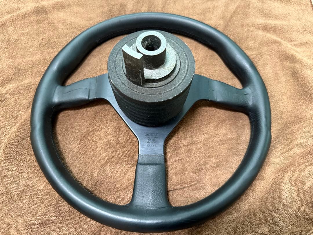 MOMO MOMOCORSE ステアリング 本体