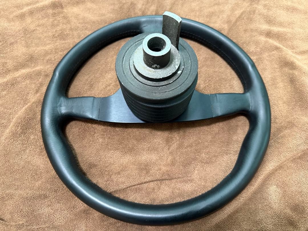 MOMO MOMOCORSE ステアリング 本体