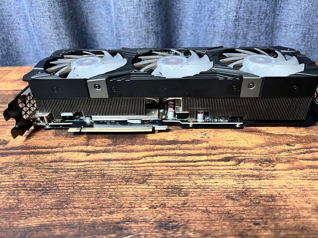グラフィックボード・グラボ・ビデオカード ELSA GeForce RTX 3080 ERAZOR X GD3080 88