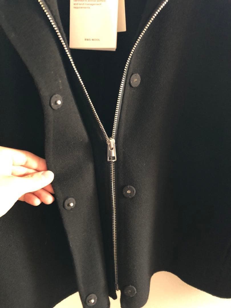 COS ダブルフェイスウールショートジャケット　ブラック　Mサイズ　短丈