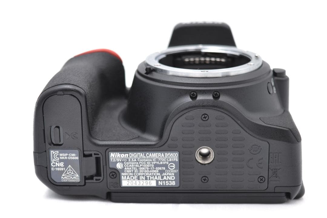 ■ 美品 ■ S数3,918回　ニコン　Nikon D5600 レンズキット