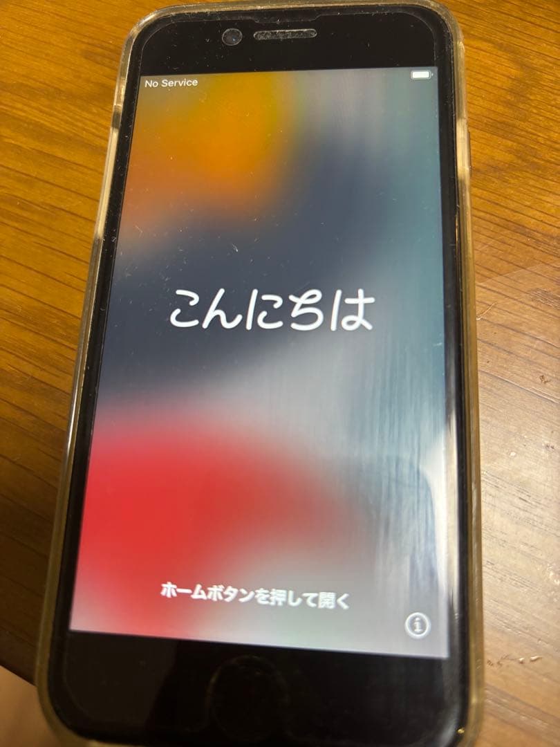 iPhone SE 64GB スヌーピーケース付き