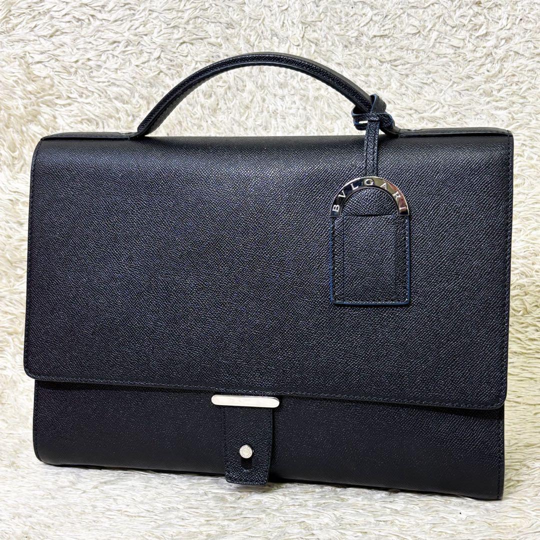 【未使用級】ブルガリ ビジネスバッグ グレインカーフ 2室 ブラック メンズ