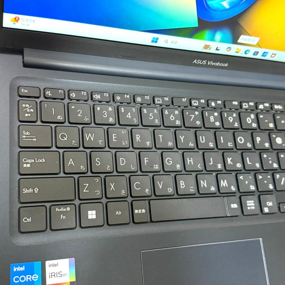 2024年製★超美品★第13世代Corei5 ASUS Vivobook F88