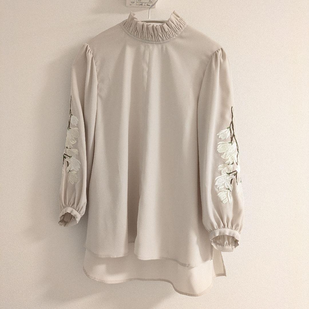 p*n様 iCONOLOGY 花を着るブラウス#02 白木蓮