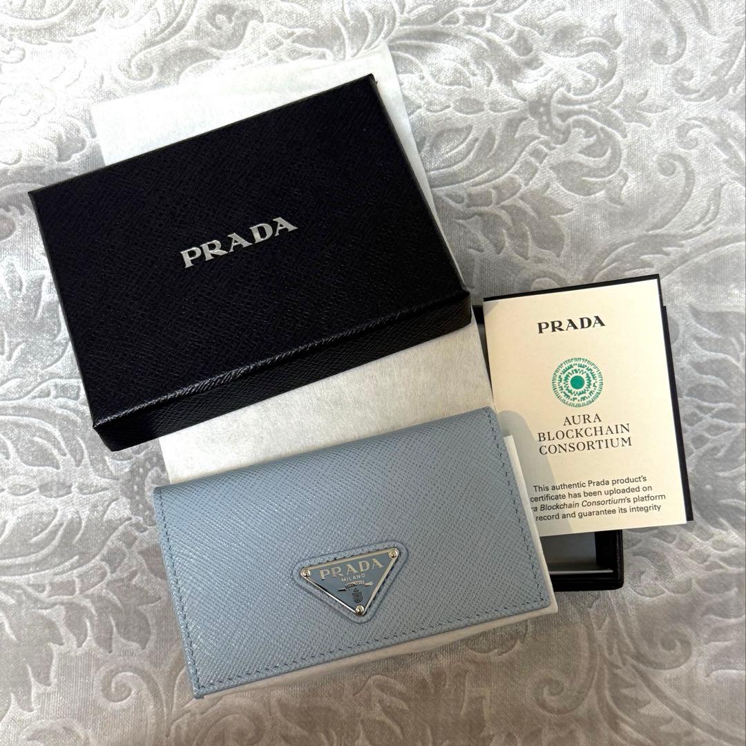 【新品】PRADA サフィアーノ トライアングル カードケース【お値下げ中】