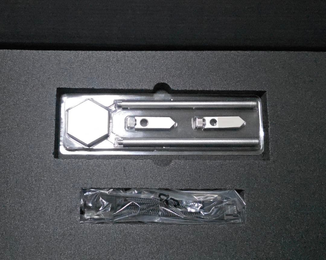 Geforce RTX4070Ti 12GB 玄人志向　ホワイト