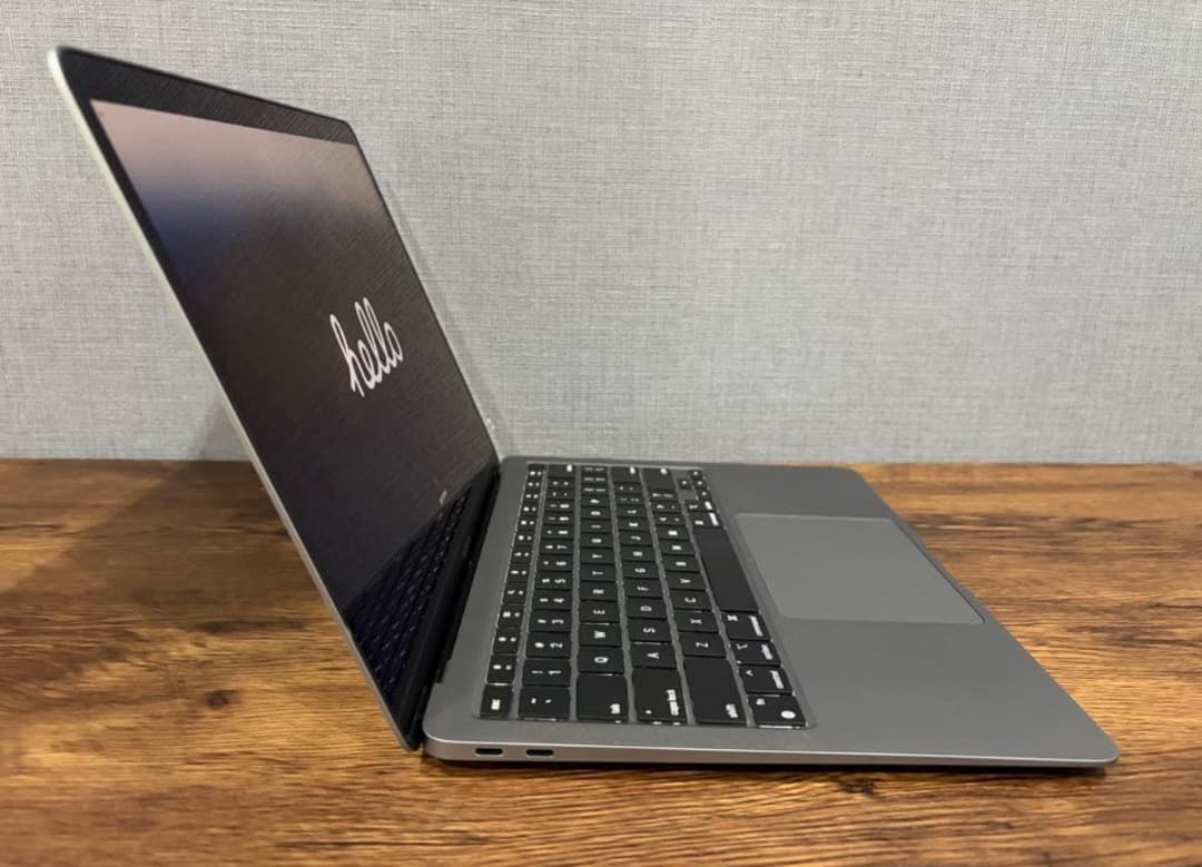 箱付きMacBookAir2020/トラックパッド一部不良　USキー