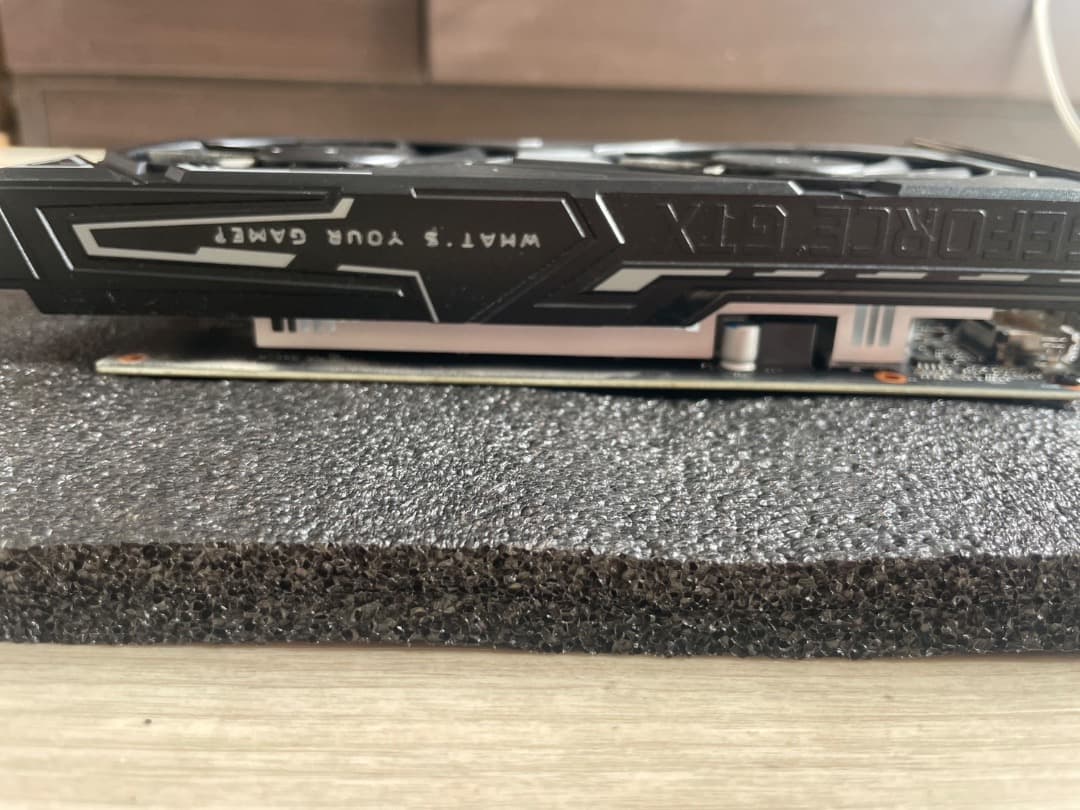 NVIDIA GeForce GTX 1650 GDDR6版 4GB　グラボ