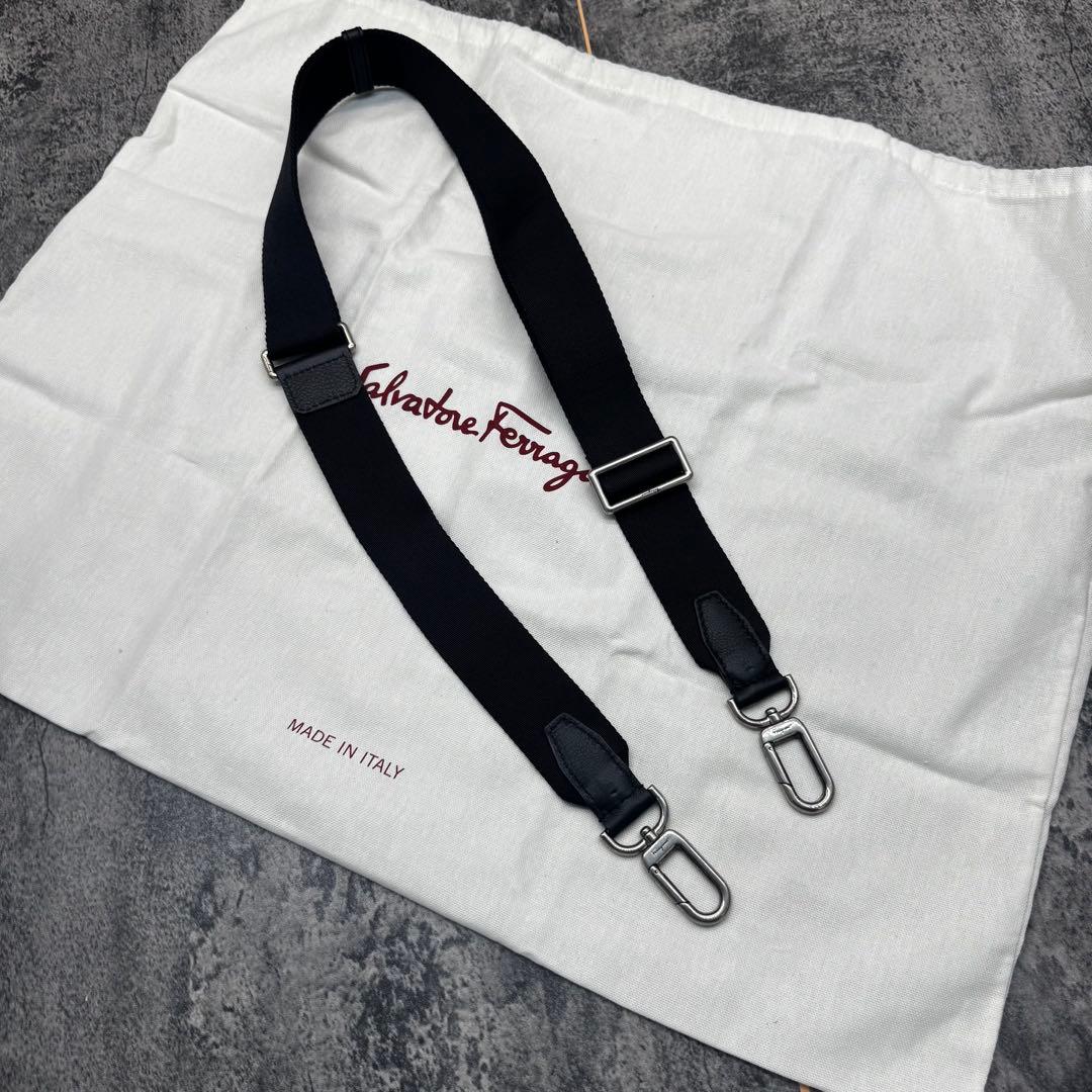 現行 極美品✨フェラガモ エンボス ガンチーニ ブリーフケース ２室 2way