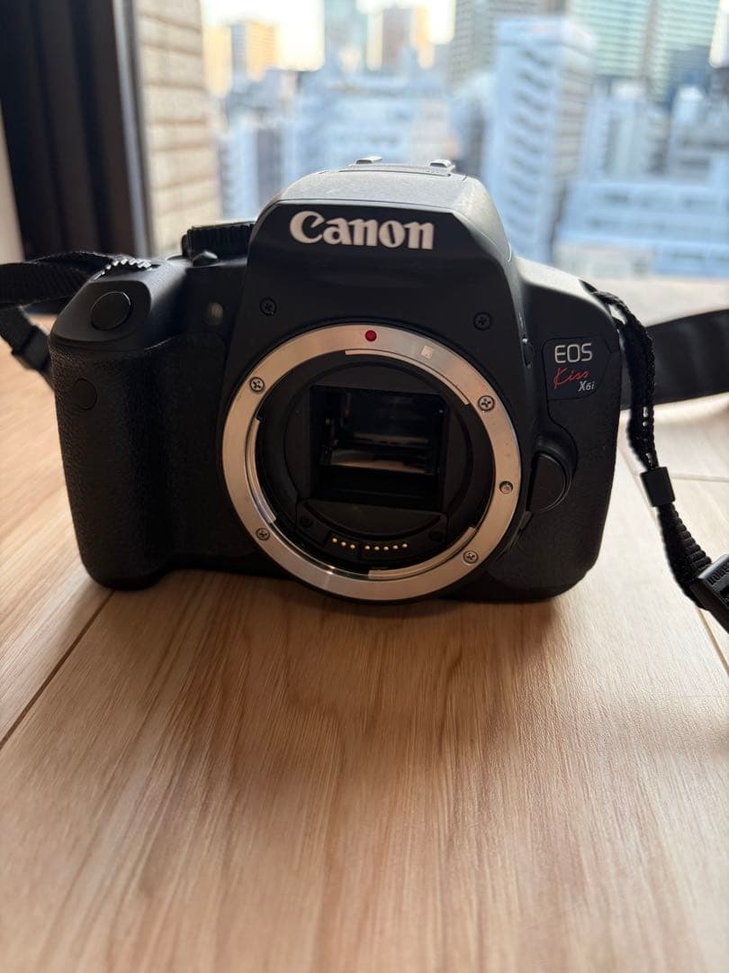 【ショット数少なめ！】Canon EOS Kiss X6i デジタル一眼