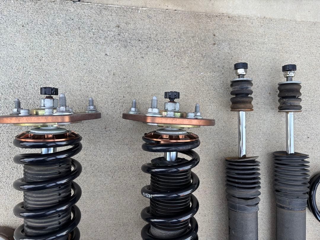 Z12キューブ RUSH車高調(リアアジャスター、バネLargus)