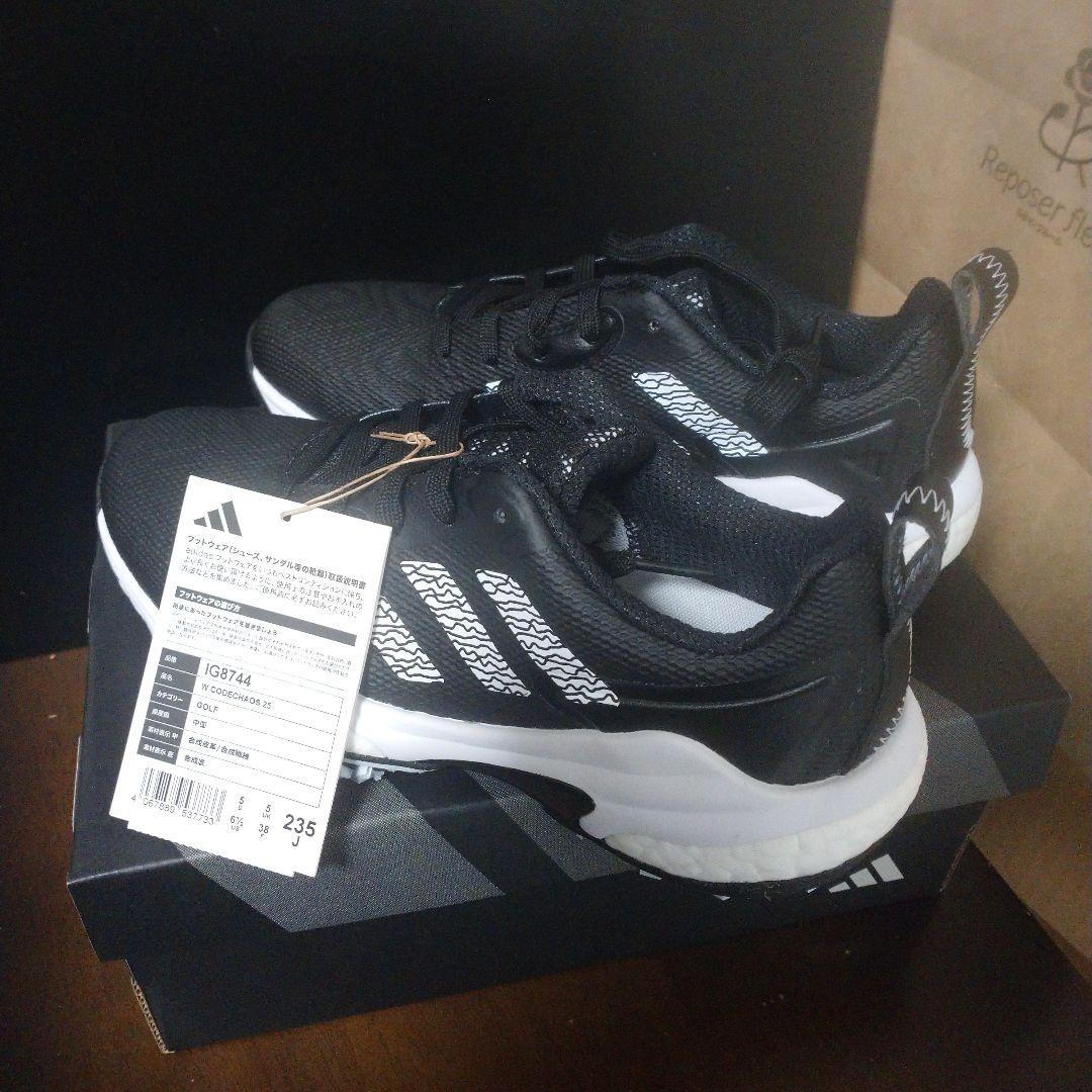 さっちゃんadidas IGT744 ゴルフシューズ 23.5サイズ