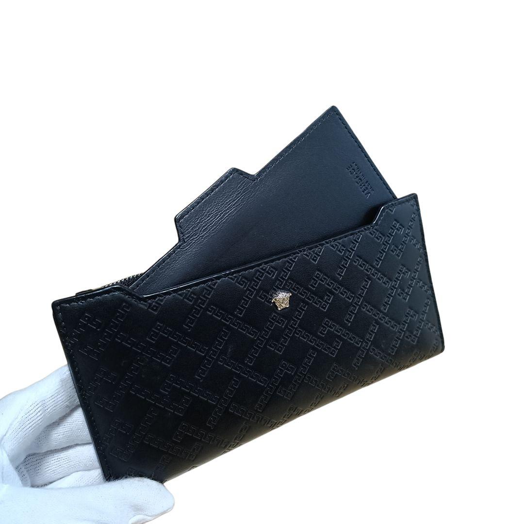 美品 ベルサーチ VERSACE ブラック 差し込みカードケース付 長財布