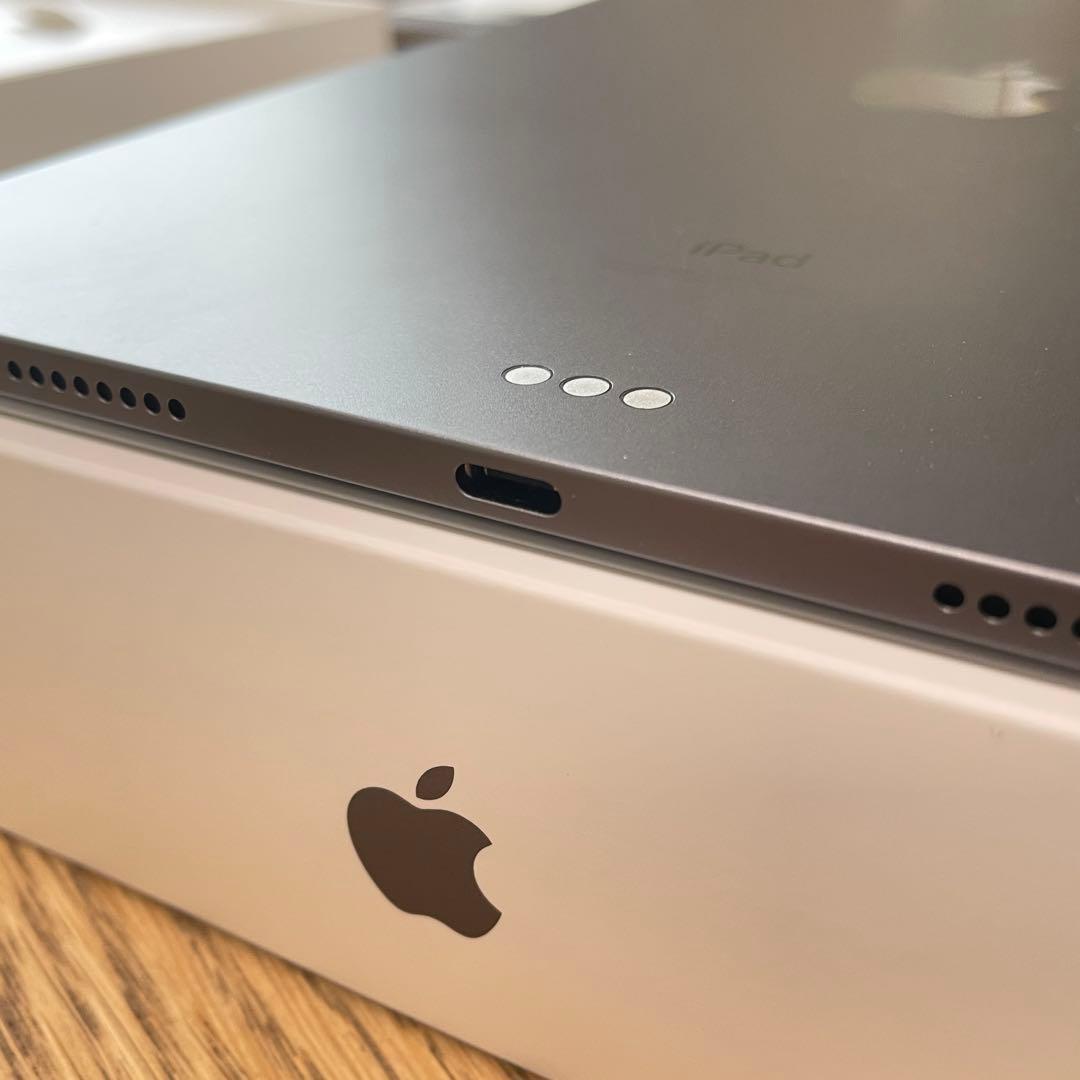 iPad Pro(第三世代) 11インチ WiFi 256GB MHQU3J/A