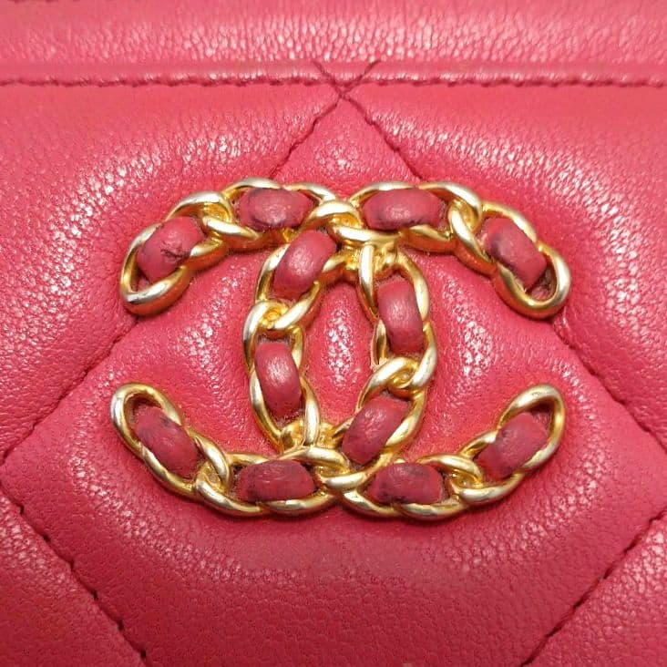 【入手困難】CHANEL マトラッセ ココマーク カードケース 19 ラムスキン