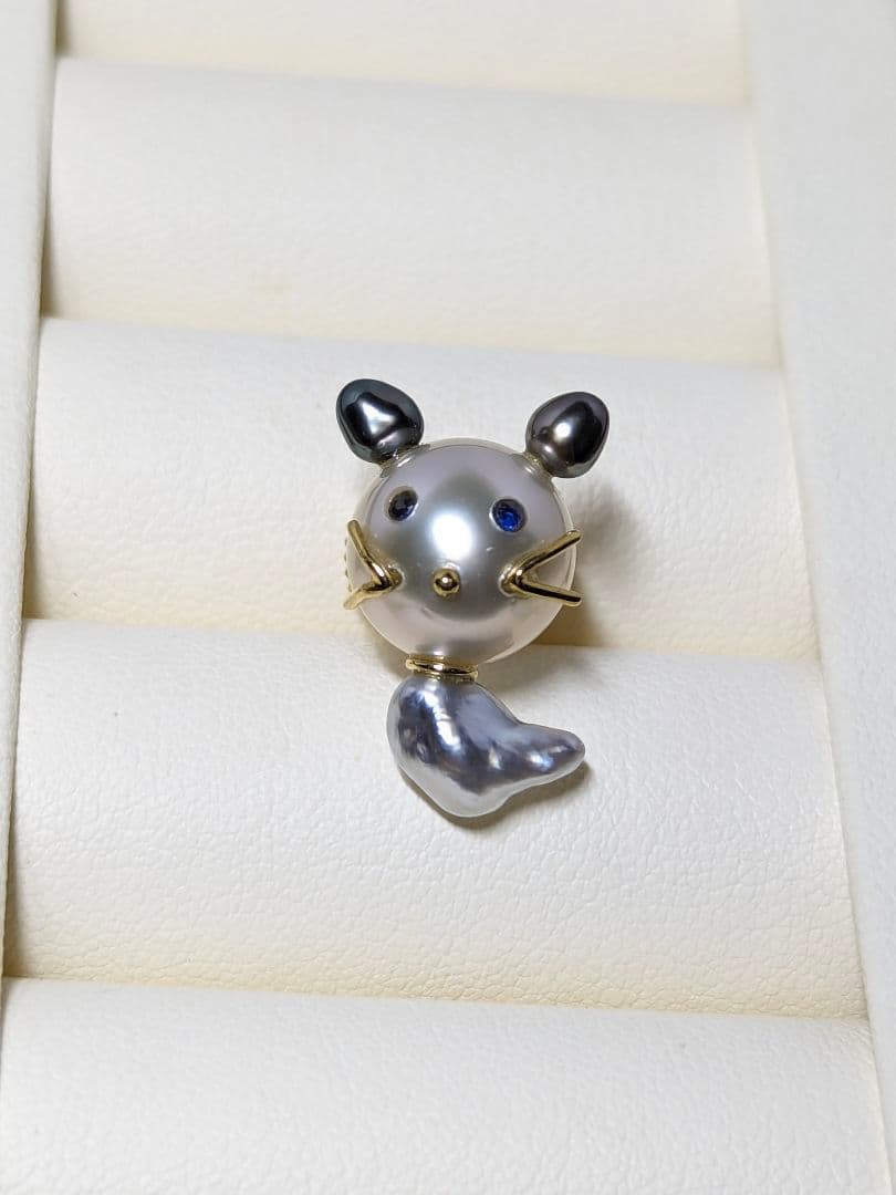 AC41 K18　芥子　白蝶黒蝶真珠　ケシ　猫ちゃん　サファイア　ピンブローチ