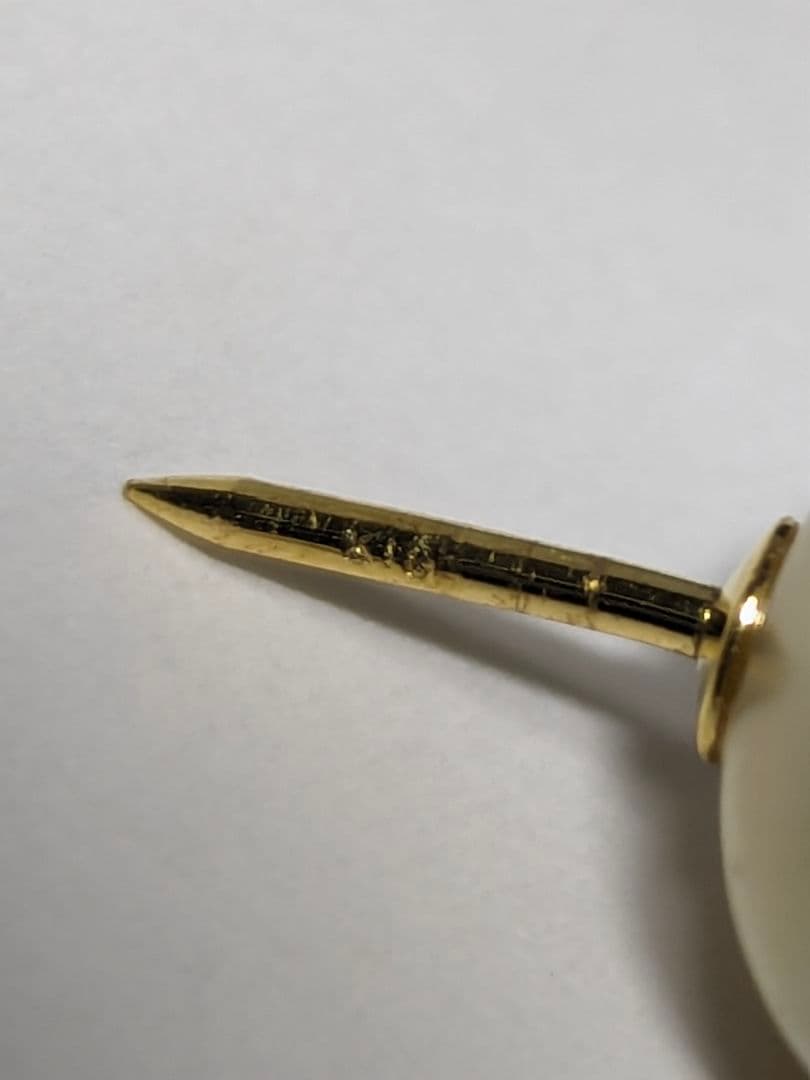 AC41 K18　芥子　白蝶黒蝶真珠　ケシ　猫ちゃん　サファイア　ピンブローチ