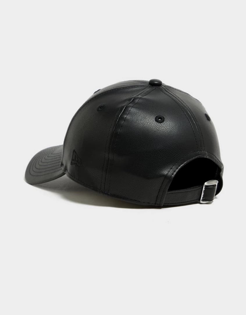 新品レザールック☆ニューエラ キャップ ヤンキース 9FORTY NEW ERA