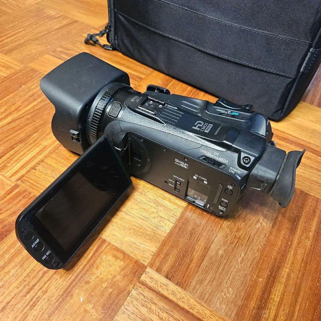【匿名配送】Canon XA30業務用HDビデオカメラ バッテリー3個ケース付き