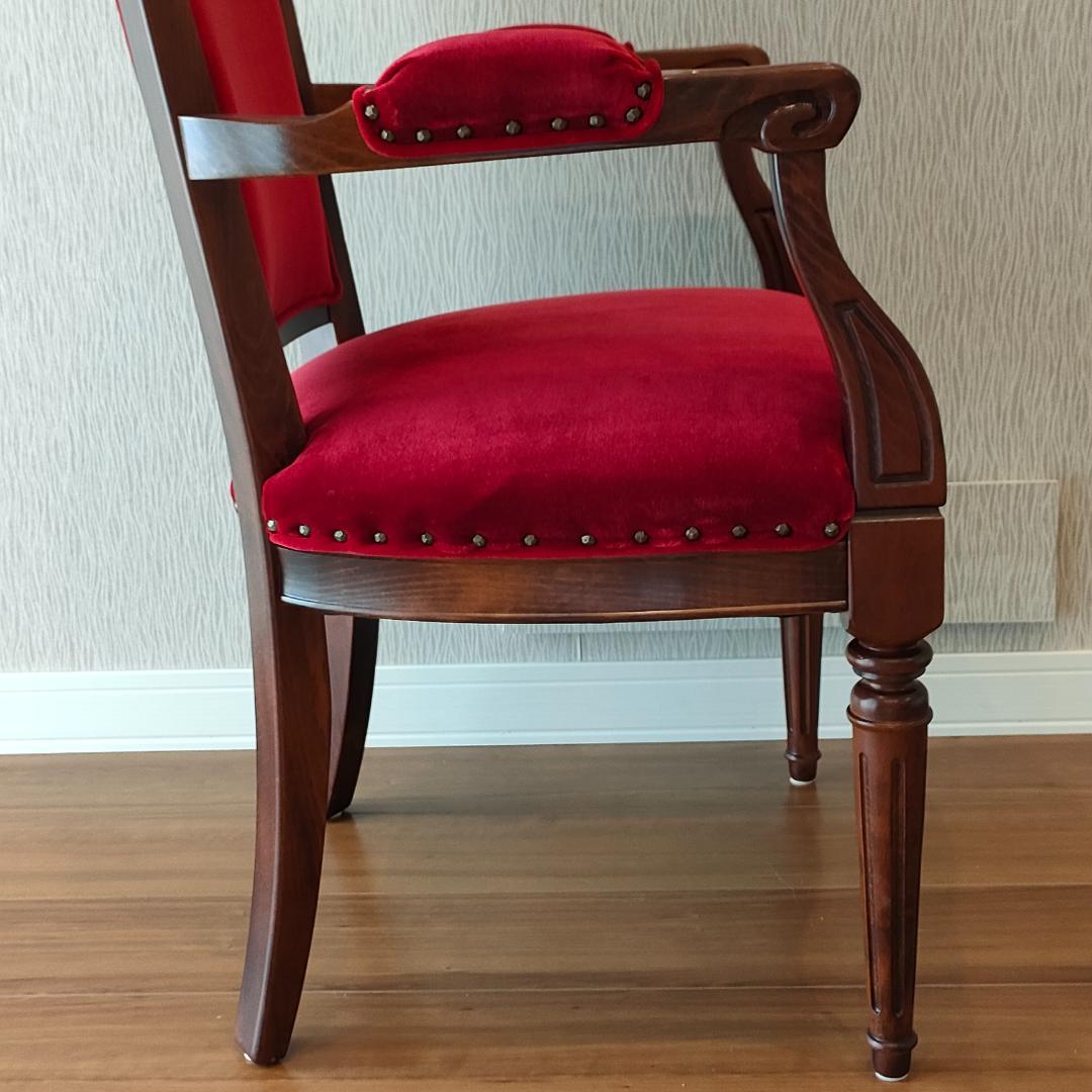 〈美品〉アンティーク　アームチェア　鋲打ち　ワインレッド