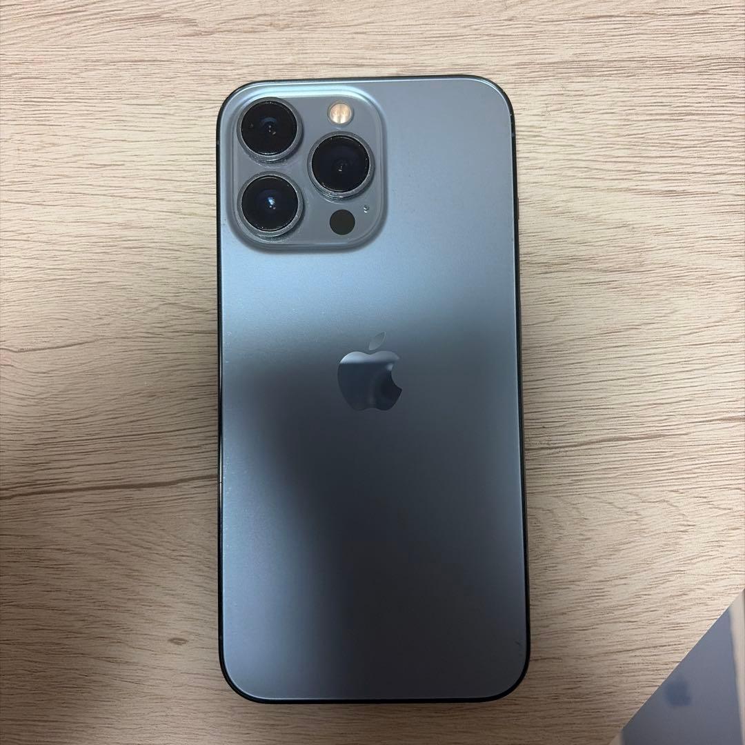 Apple iPhone 13 Pro シエラブルー