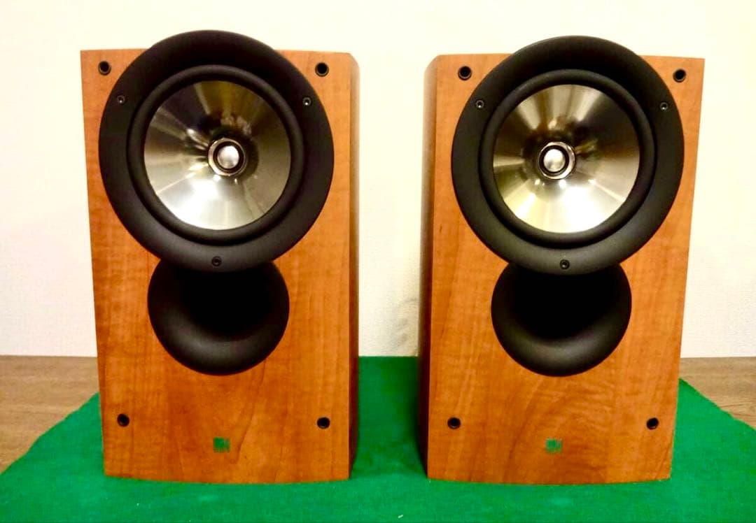 KEF IＱ３　ブックシェルフ型同軸スピーカ