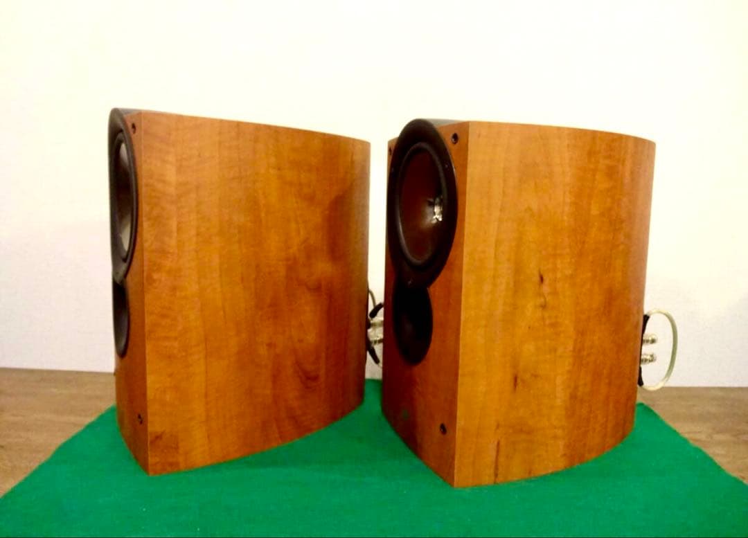 KEF IＱ３　ブックシェルフ型同軸スピーカ