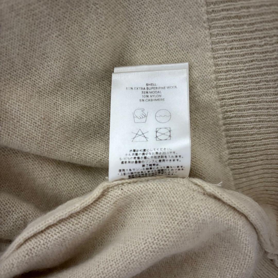 v　glowny Vネックニットのみ1点