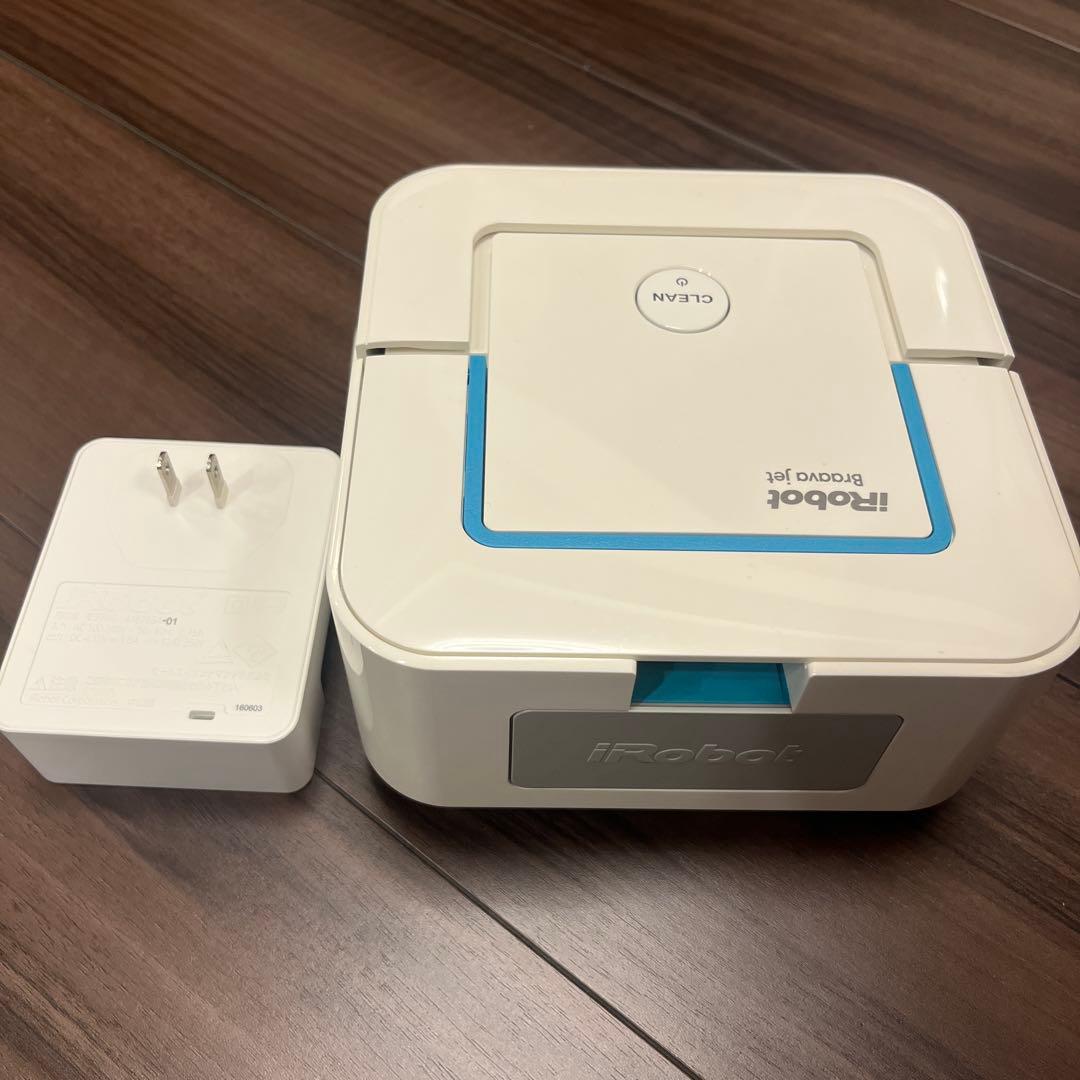 iRobot ブラーバジェット 240 床拭きロボット　掃除機　使い捨てパット