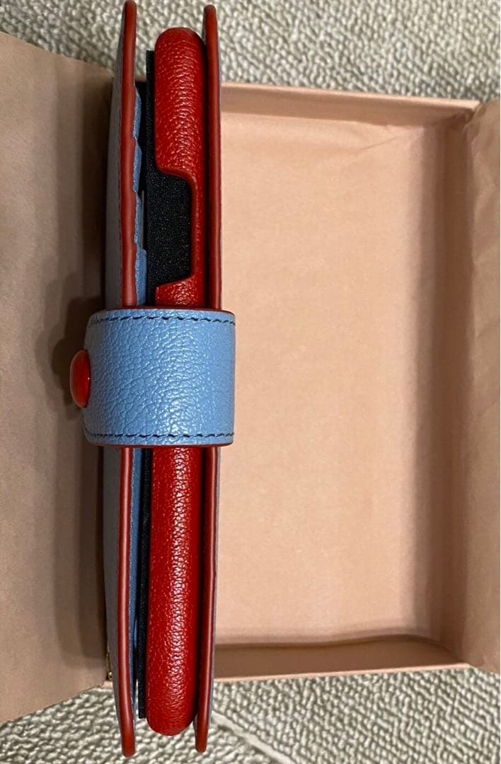 新品未使用★miumiu ミュウミュウ iPhoneケース手帳型ブルー正規品