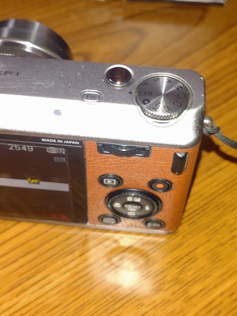 XF1 Fujifilm コンパクトデジタルカメラ（ジャンク）