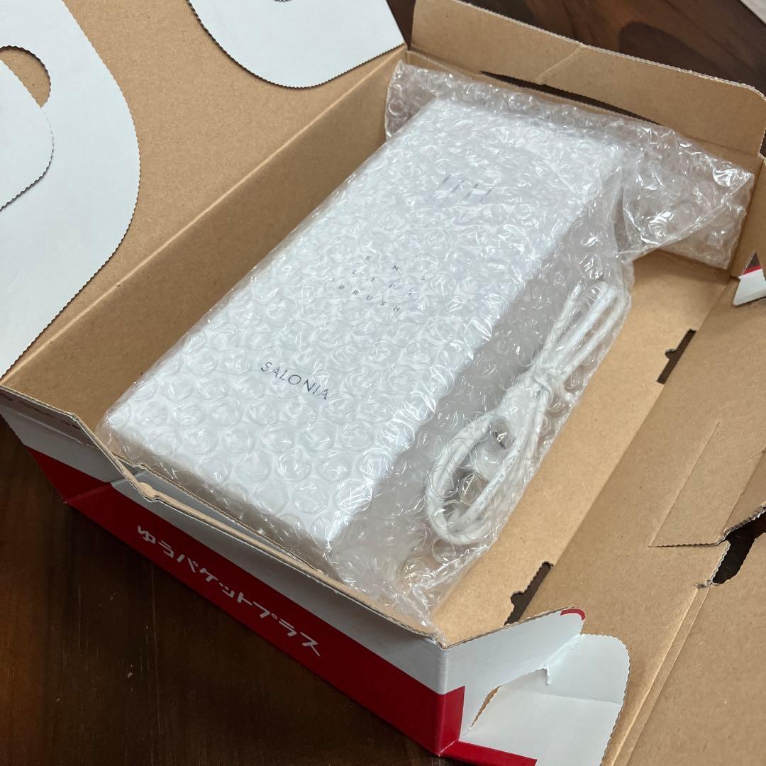 【美品】SALONIA サロニア EMSリフトブラシ　電気ブラシ